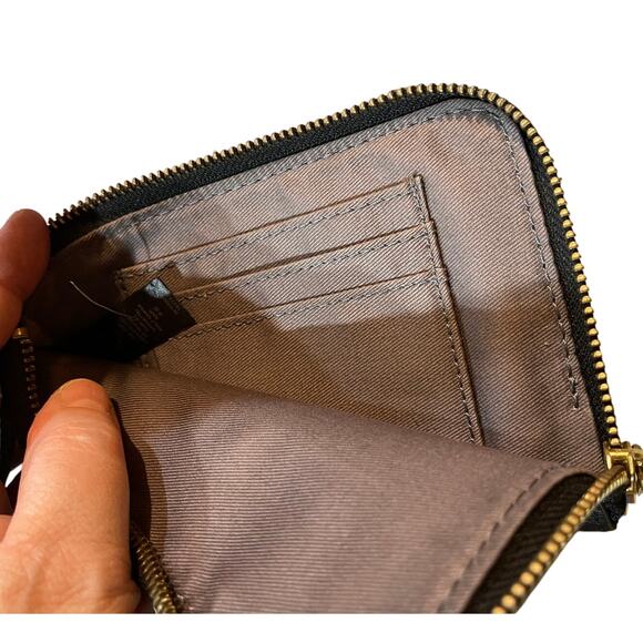 Fossil Black Leather Tara Wristlet with Yellow Tassel Wallet - Picture 3 of 5